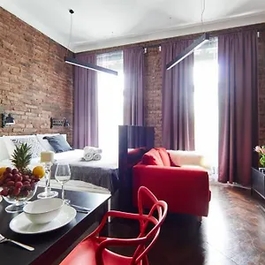 https://home-office-unique-brick-1-old-town-market-square.krakowhotelspoland.com